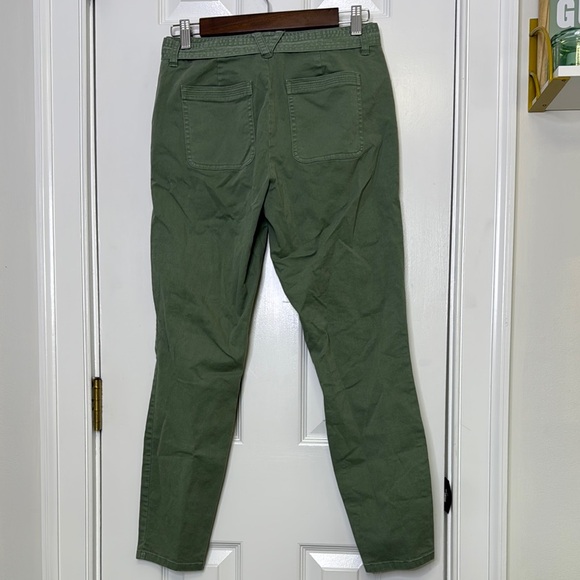Vineyard Vines Green Cropped Pants with Tie Waist - Picture 4 of 5